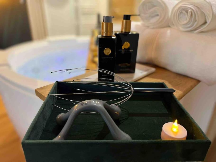 Suite Love Jacuzzi Монтеврен Екстер'єр фото