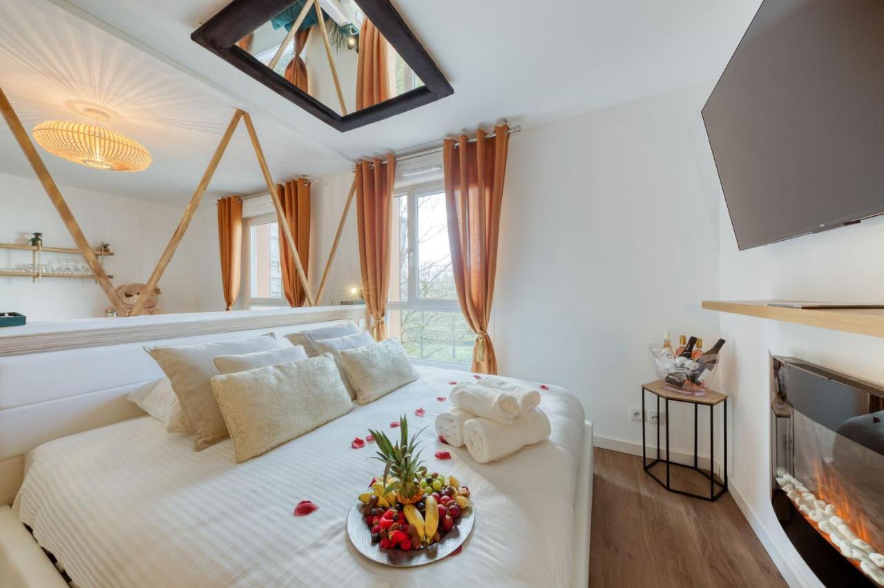 Suite Love Jacuzzi Монтеврен Екстер'єр фото